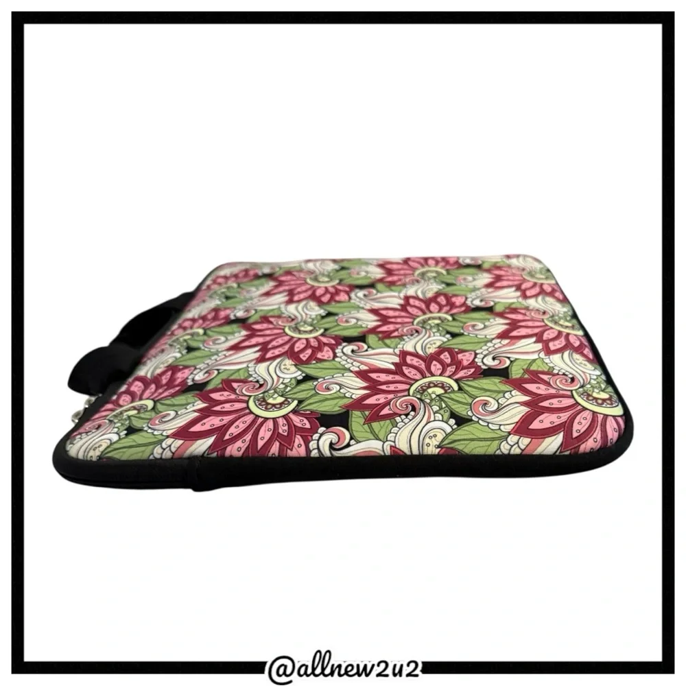 New Laptop and iPad Padded Carrier with interior pockets, zippered front pocket